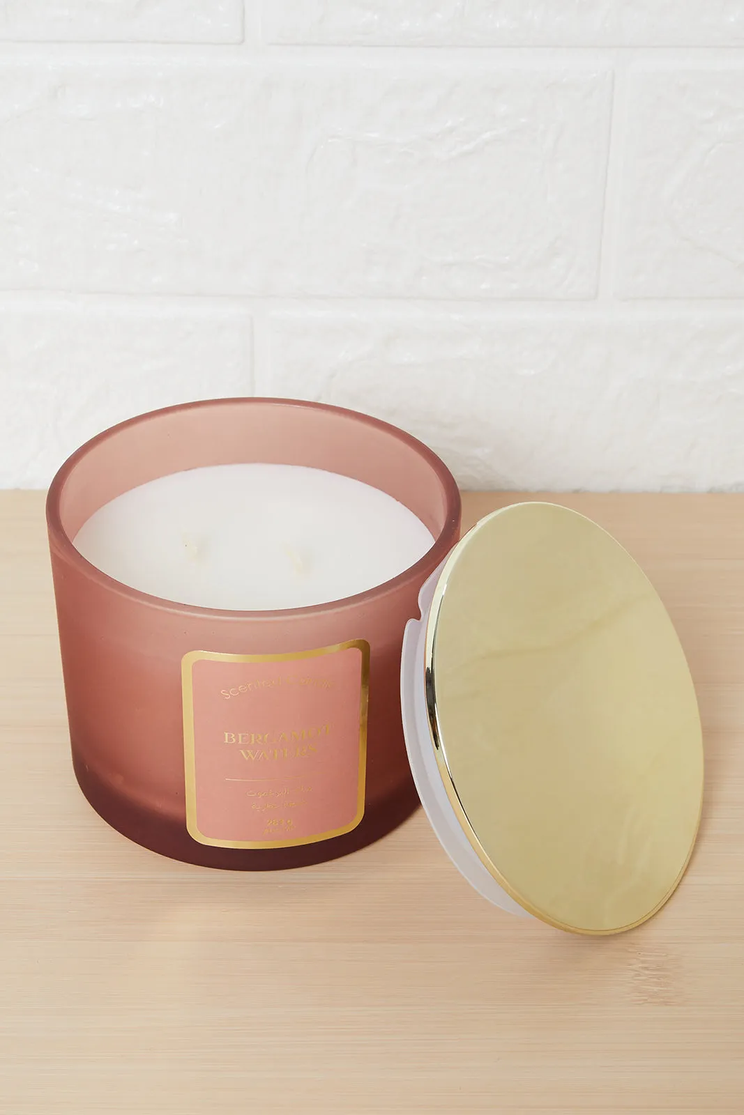 Brown Bergamot Waters Candle With Lid