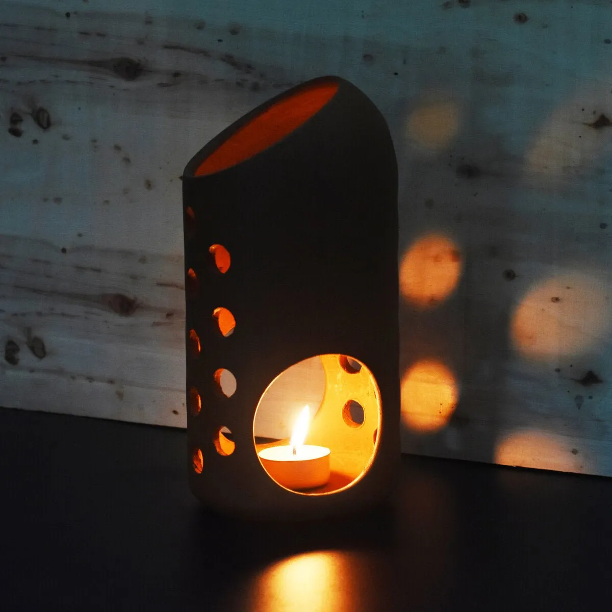 Cylinder Candle Stand with Free 2 Soywax Tealight Candles