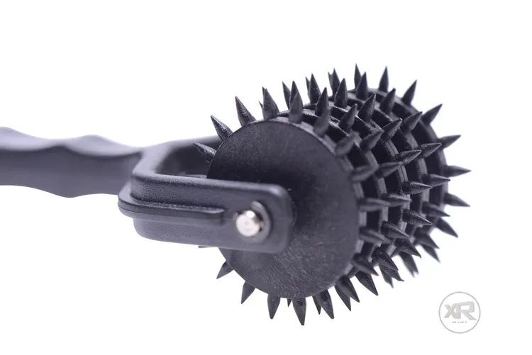 Spiked 5-Row Pinwheel