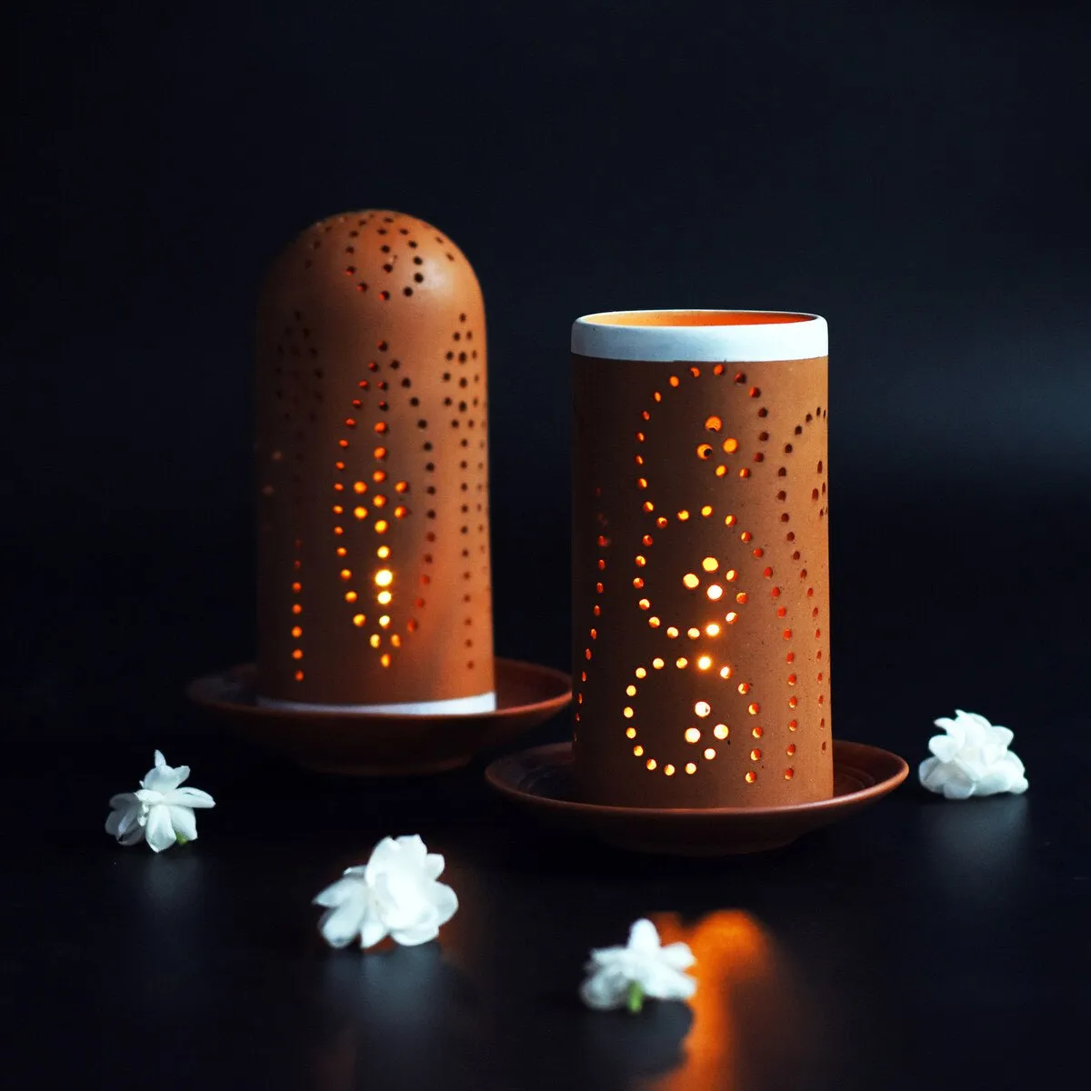 Straw 0.5 Candle Holders with 2 Free Soywax Tealights